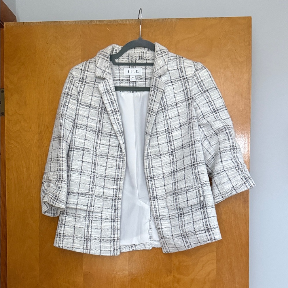 Elle Women's Black and White Checkered Blazer